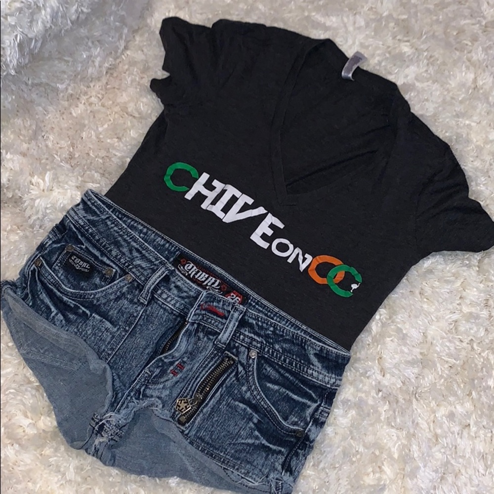 💥BUNDLE PACKAGE Tribal short shorts chiveon shirt